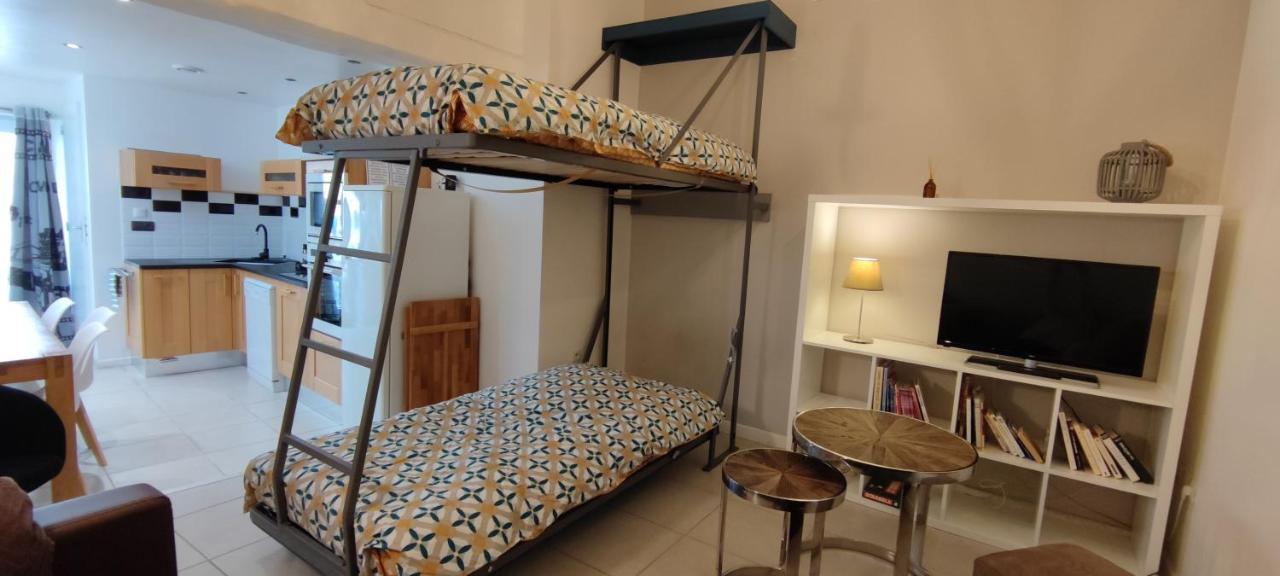 Chaleureuse Petite Maison De Bourg Beaumont-sur-Sarthe Εξωτερικό φωτογραφία